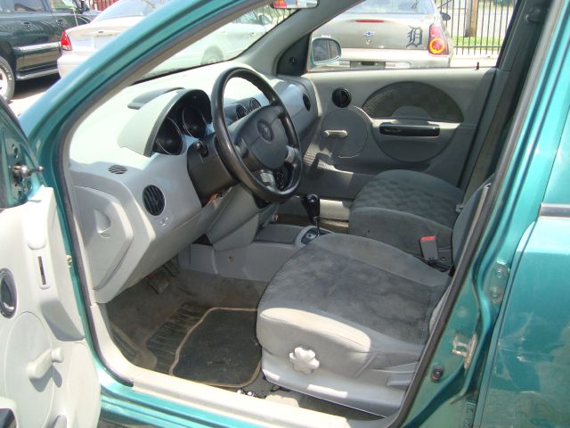 Chevrolet Aveo 2004 photo 12