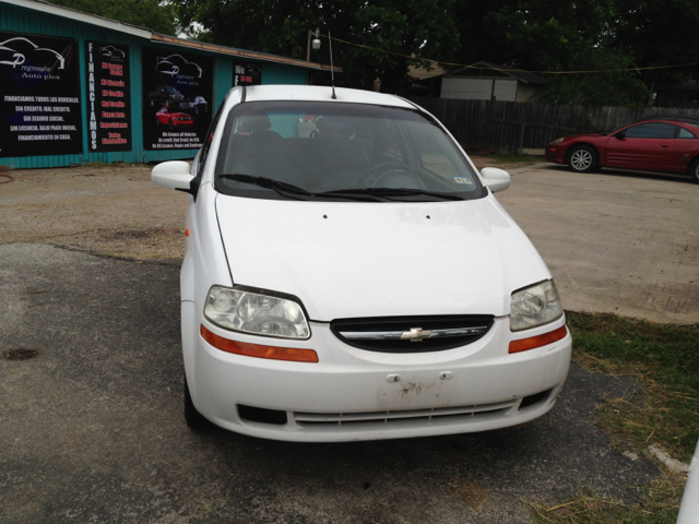 Chevrolet Aveo 2004 photo 4