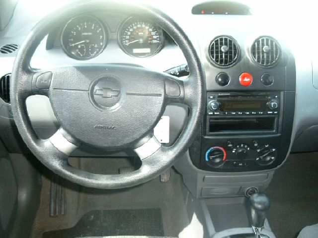 Chevrolet Aveo 2004 photo 3