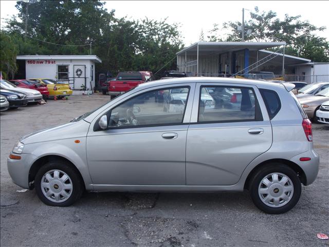 Chevrolet Aveo 2004 photo 3