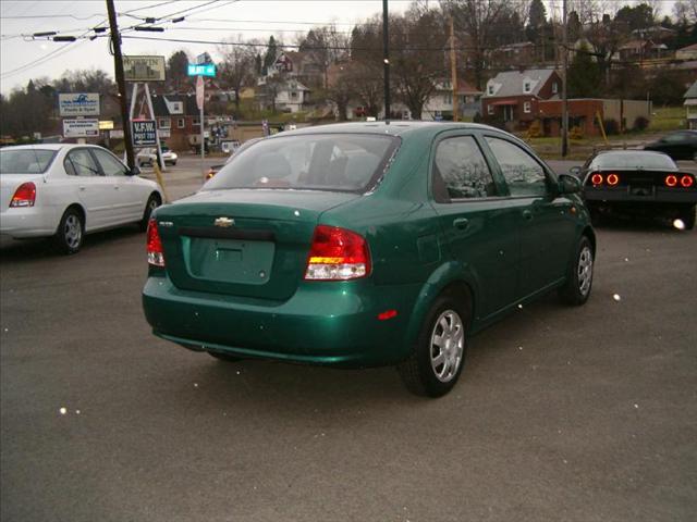 Chevrolet Aveo 2004 photo 3