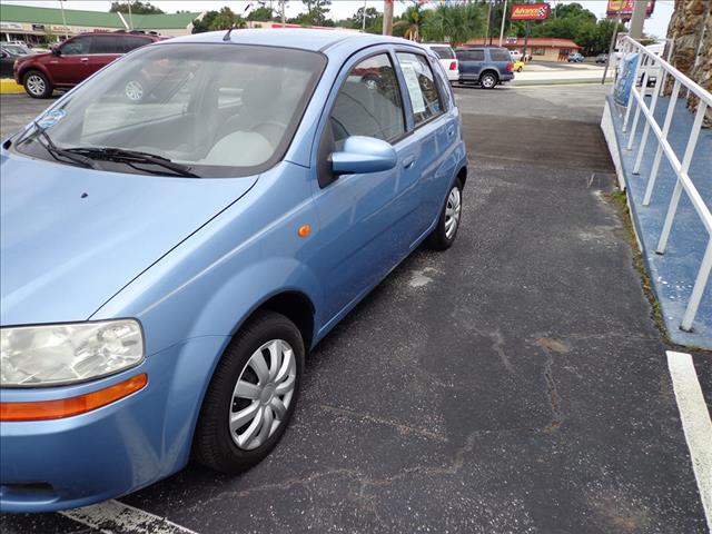 Chevrolet Aveo 2004 photo 3