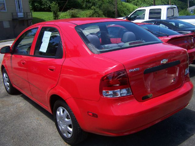 Chevrolet Aveo 2004 photo 4