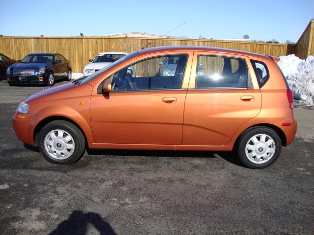 Chevrolet Aveo 2004 photo 2