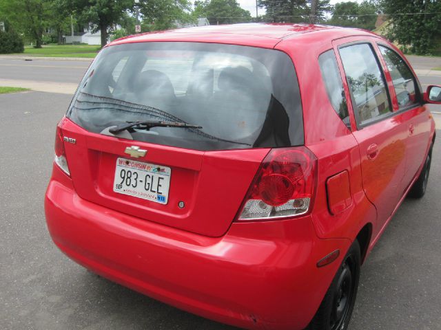 Chevrolet Aveo 2004 photo 4