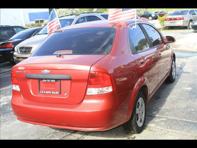 Chevrolet Aveo 2005 photo 2