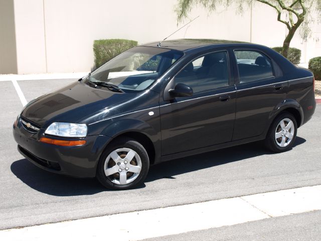 Chevrolet Aveo 2005 photo 2