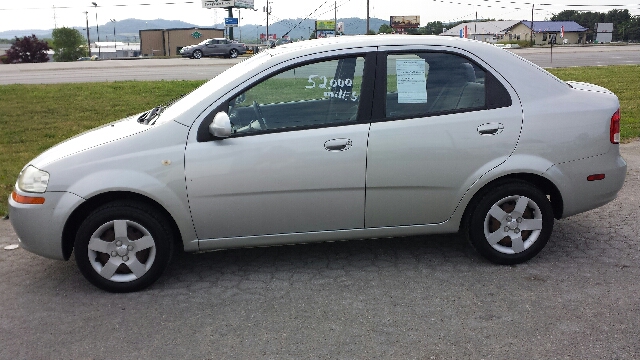 Chevrolet Aveo 2005 photo 2