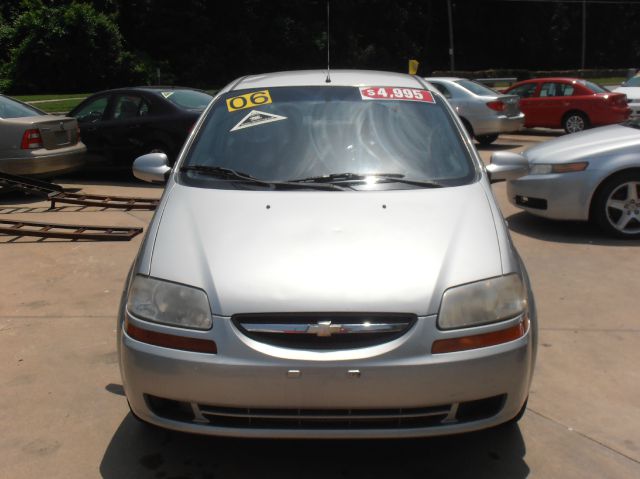 Chevrolet Aveo 3.2 Sedan 4dr Sedan