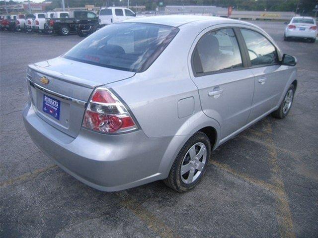 Chevrolet Aveo 2010 photo 3