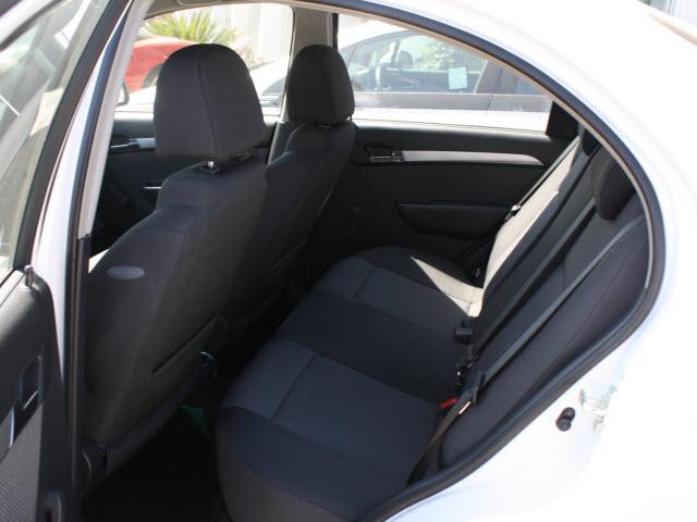 Chevrolet Aveo 2010 photo 3