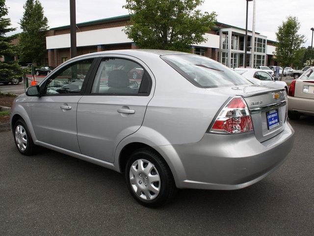 Chevrolet Aveo 2010 photo 2