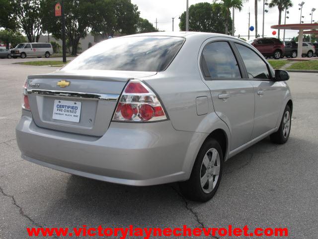 Chevrolet Aveo 2010 photo 4