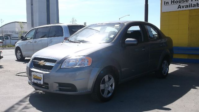 Chevrolet Aveo 2010 photo 2