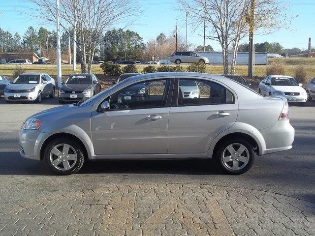 Chevrolet Aveo 2010 photo 3