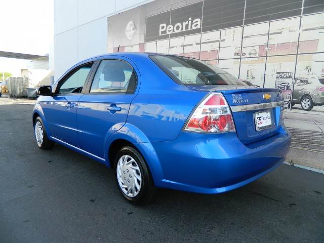 Chevrolet Aveo 2010 photo 4