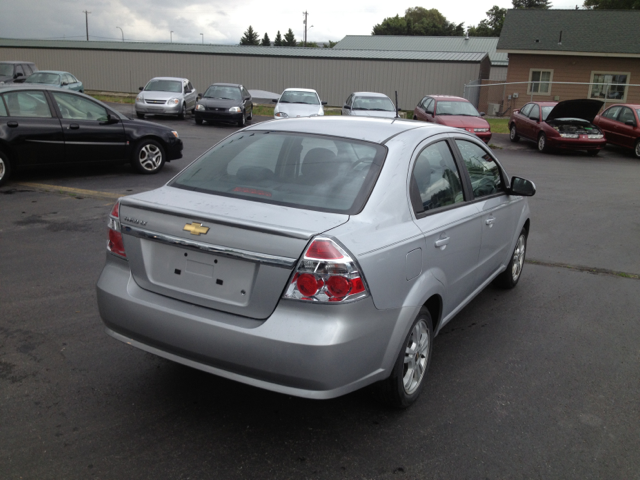 Chevrolet Aveo 2010 photo 3