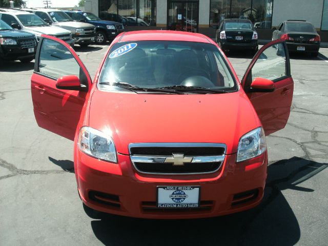 Chevrolet Aveo 2011 photo 2