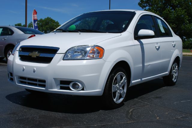 Chevrolet Aveo 4.4i Navigation Sedan