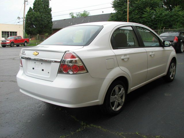 Chevrolet Aveo 2011 photo 10