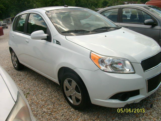 Chevrolet Aveo 2011 photo 3