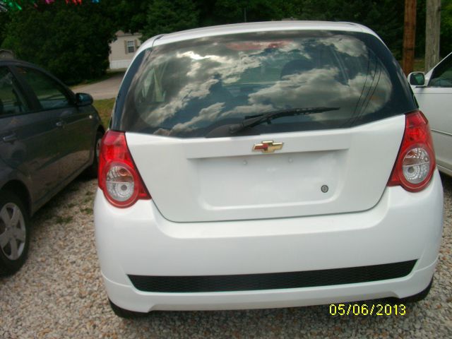 Chevrolet Aveo 2011 photo 4