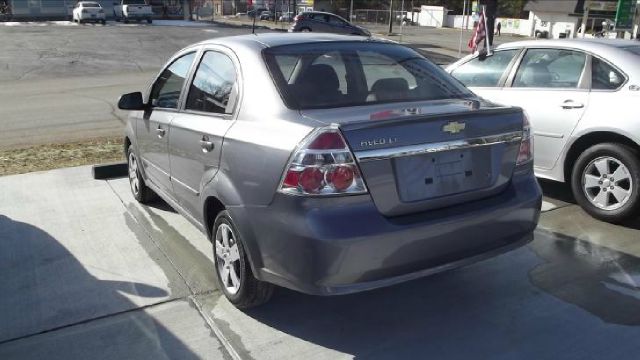 Chevrolet Aveo 2011 photo 3