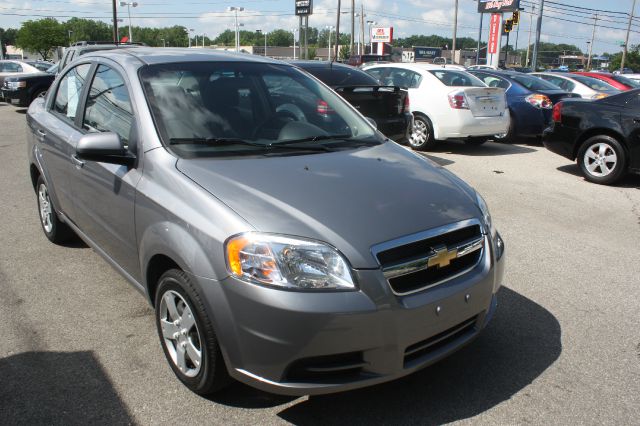 Chevrolet Aveo 2011 photo 2