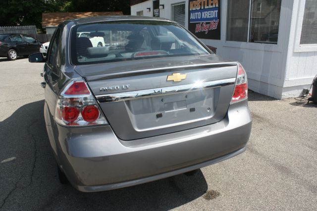 Chevrolet Aveo 2011 photo 4