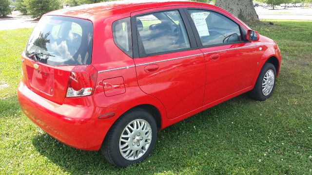 Chevrolet Aveo5 2007 photo 3