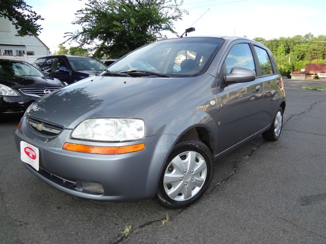 Chevrolet Aveo5 2007 photo 2