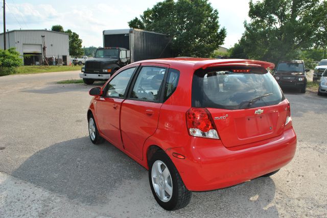 Chevrolet Aveo5 2007 photo 6