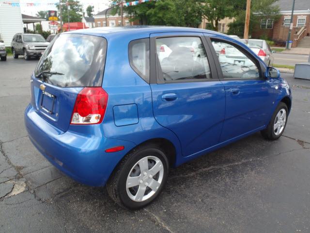 Chevrolet Aveo5 2008 photo 1