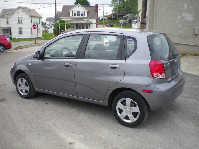 Chevrolet Aveo5 2008 photo 13