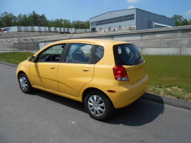 Chevrolet Aveo5 2008 photo 1