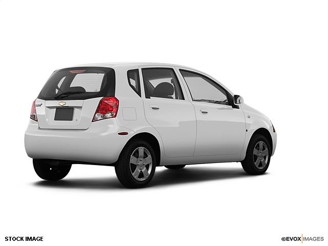 Chevrolet Aveo5 2008 photo 2