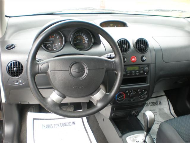 Chevrolet Aveo5 2008 photo 4