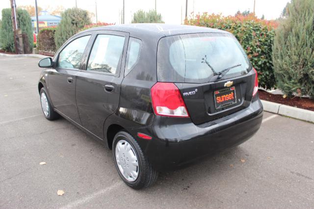 Chevrolet Aveo5 2008 photo 2