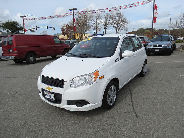 Chevrolet Aveo5 2009 photo 4