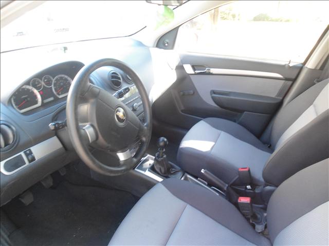 Chevrolet Aveo5 2009 photo 4