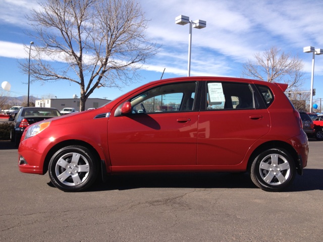 Chevrolet Aveo5 2010 photo 1