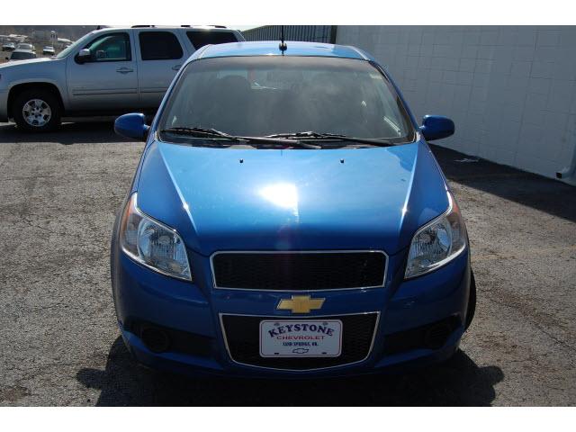 Chevrolet Aveo5 2010 photo 1