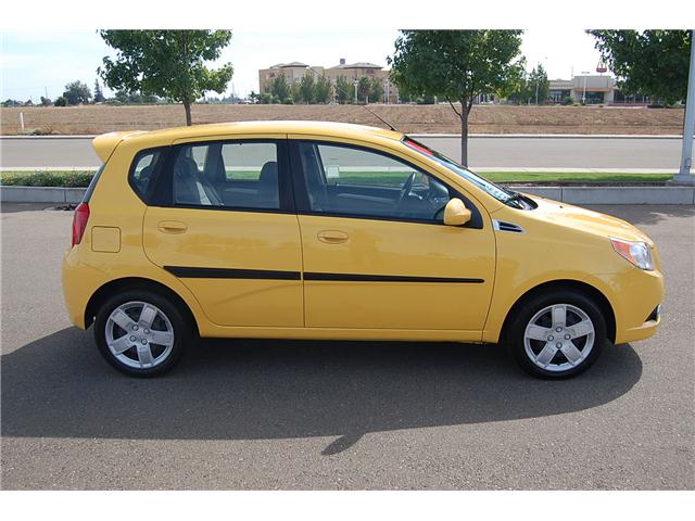 Chevrolet Aveo5 2010 photo 3