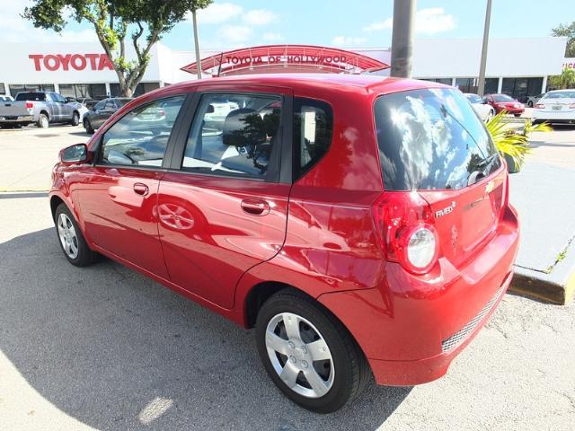 Chevrolet Aveo5 2010 photo 5