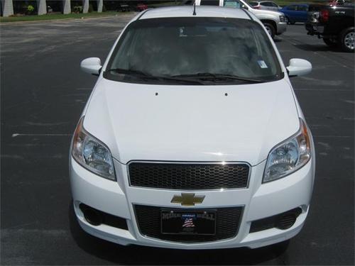 Chevrolet Aveo5 2011 photo 3