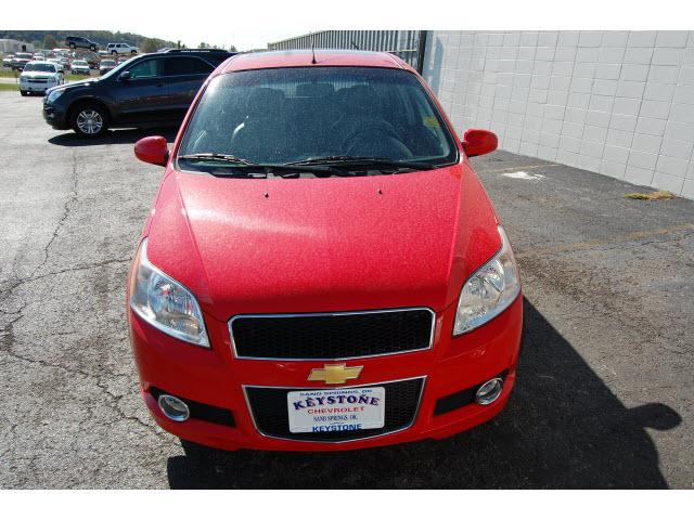 Chevrolet Aveo5 2011 photo 1