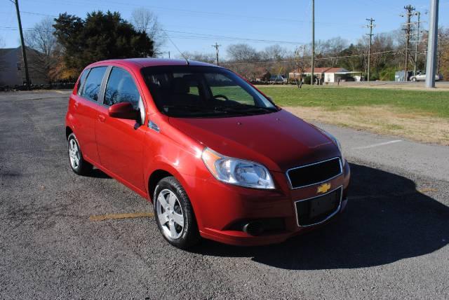 Chevrolet Aveo5 2011 photo 2