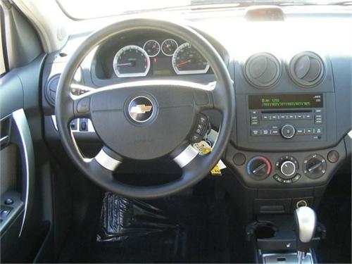 Chevrolet Aveo5 2011 photo 5