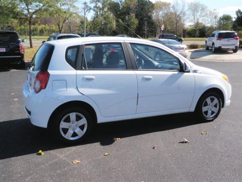 Chevrolet Aveo5 2011 photo 1