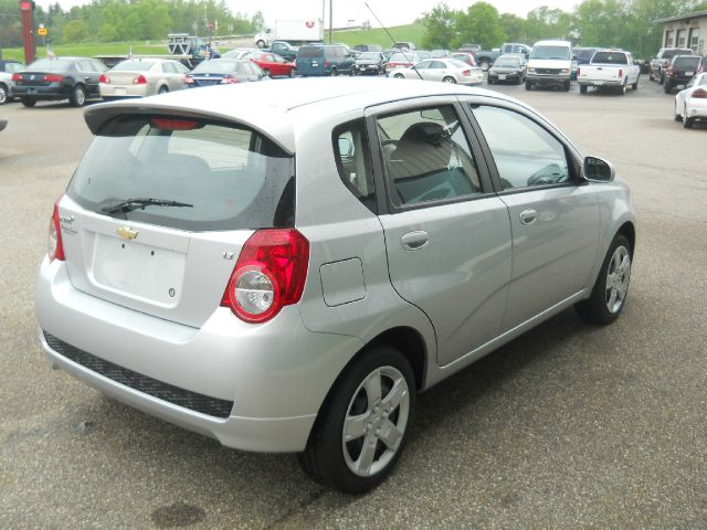 Chevrolet Aveo5 4dr AWD SUV Hatchback